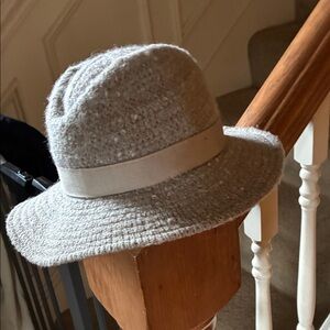 Elegant beige cream Axiom Women's Hat